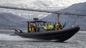 Fornøyd gjeng på RIB-Safari